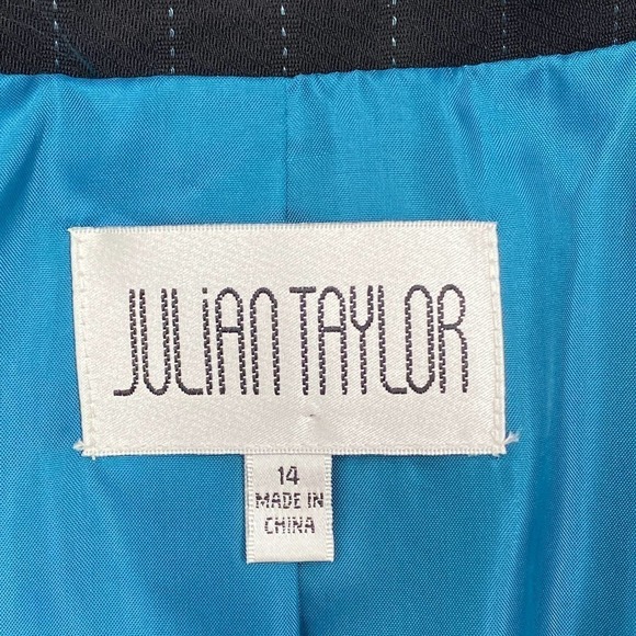 JULIAN Taylor Black White Pinstripe Jacket Size 14 - Picture 10 of 15